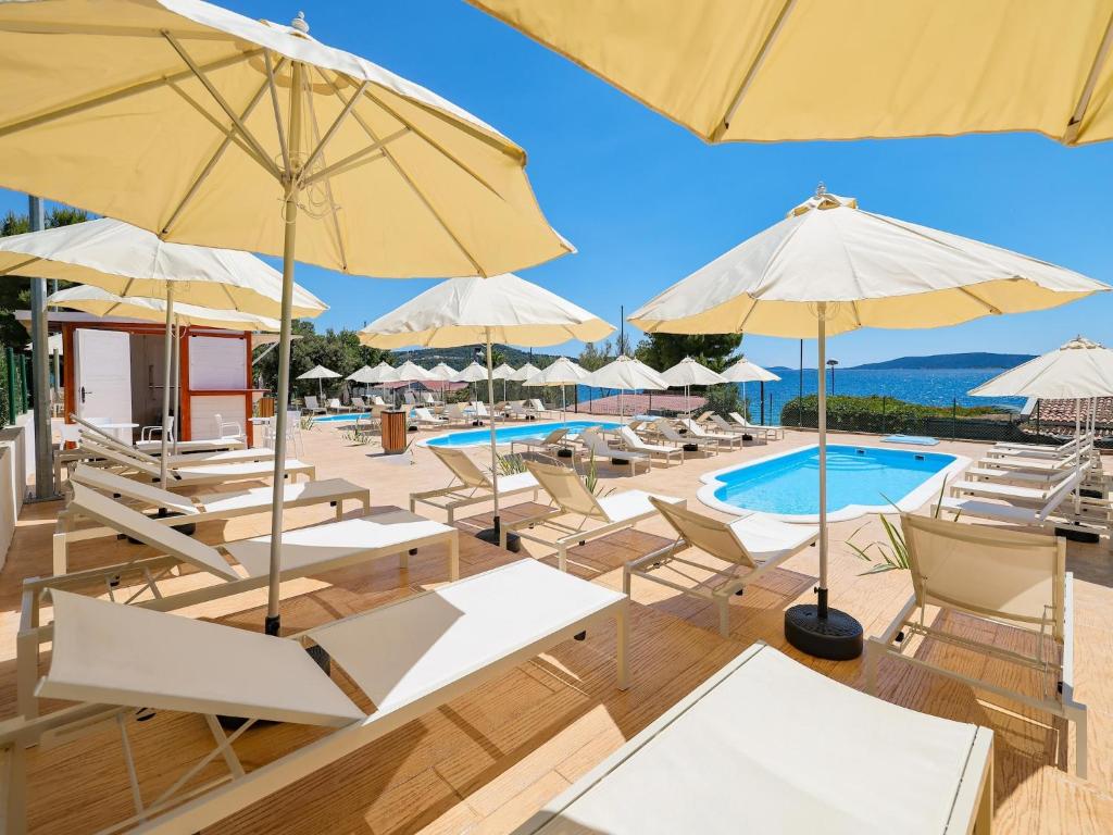 Fotografia z galérie ubytovania Apartments Medena in Seget Donji Trogir with pools v Trogiri