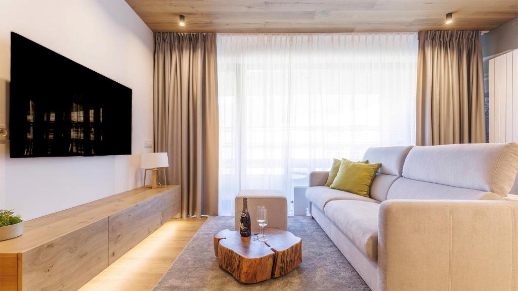 Vista Apartments - 12