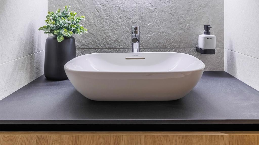 Vista Apartments - 13