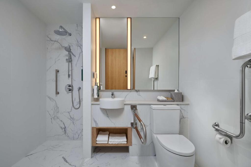 Hilton Garden Inn Bangkok Riverside - Resim 31