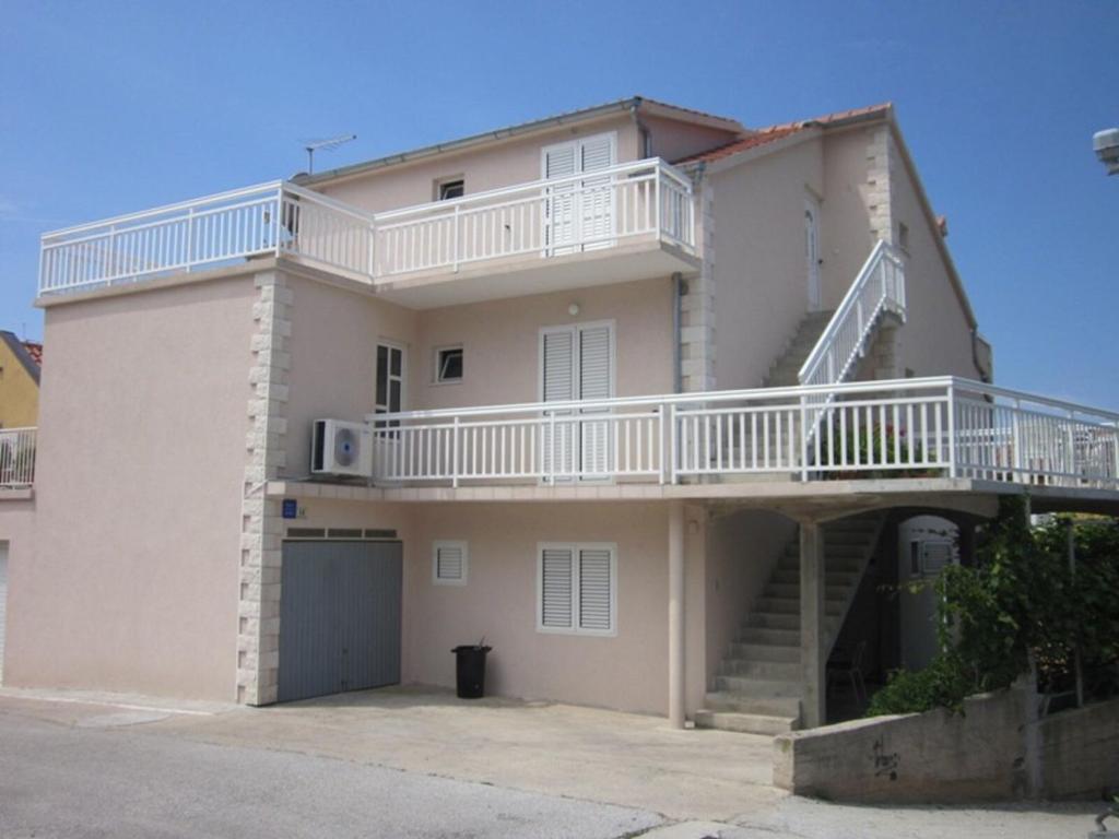 Budynek, w którym mieści się apartament