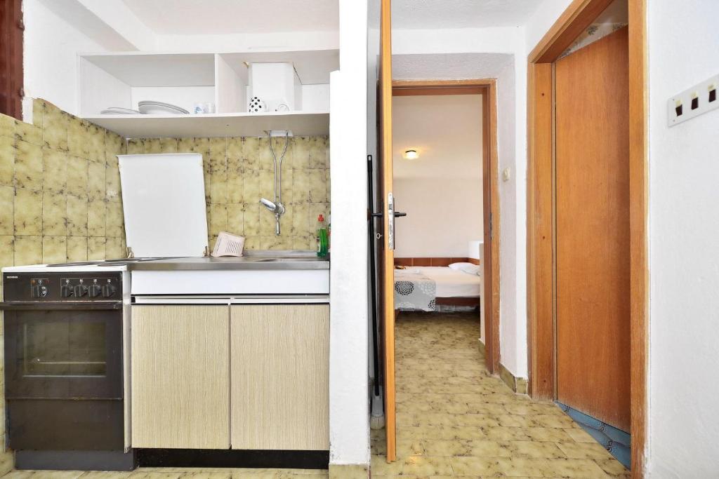 Kuchyňa alebo kuchynka v ubytovaní Apartments Goran