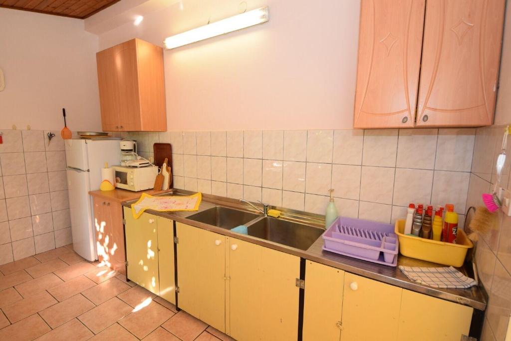 Kuchyňa alebo kuchynka v ubytovaní Rooms Smilje