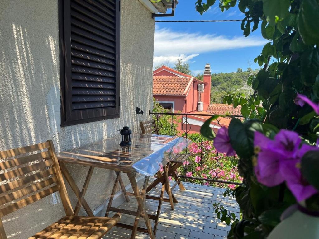 Balkon lub taras w obiekcie Apartment Zeljko