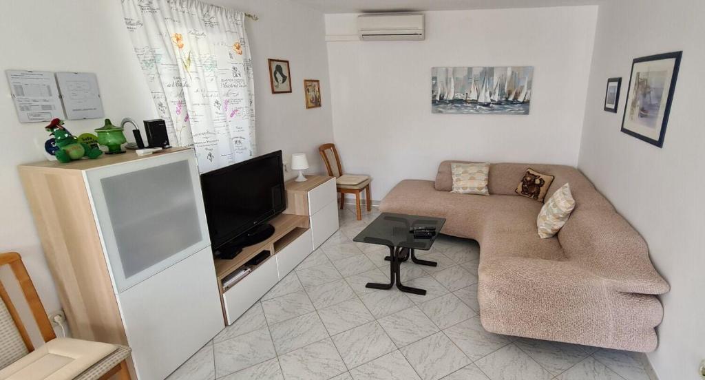 TV a/nebo společenská místnost v ubytování House More