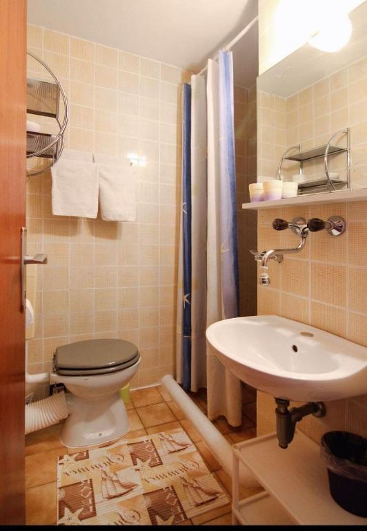 Kúpeľňa v ubytovaní Apartments Emily