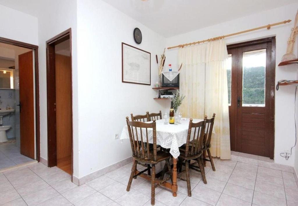 Fotografie z fotogalerie ubytování Apartments Roki v destinaci Rogačić