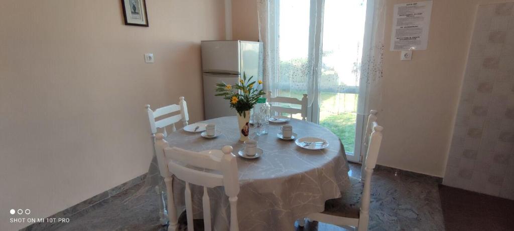 Zdjęcie z galerii obiektu Apartment Nadica w Fažanie