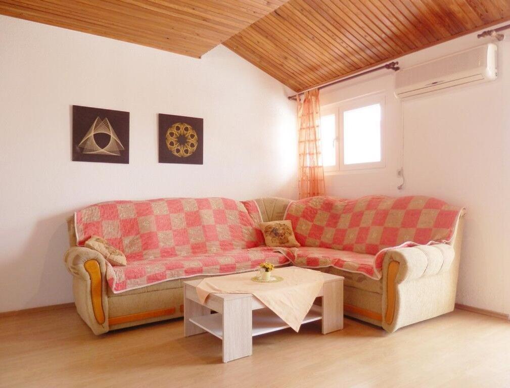 Apartments Jana