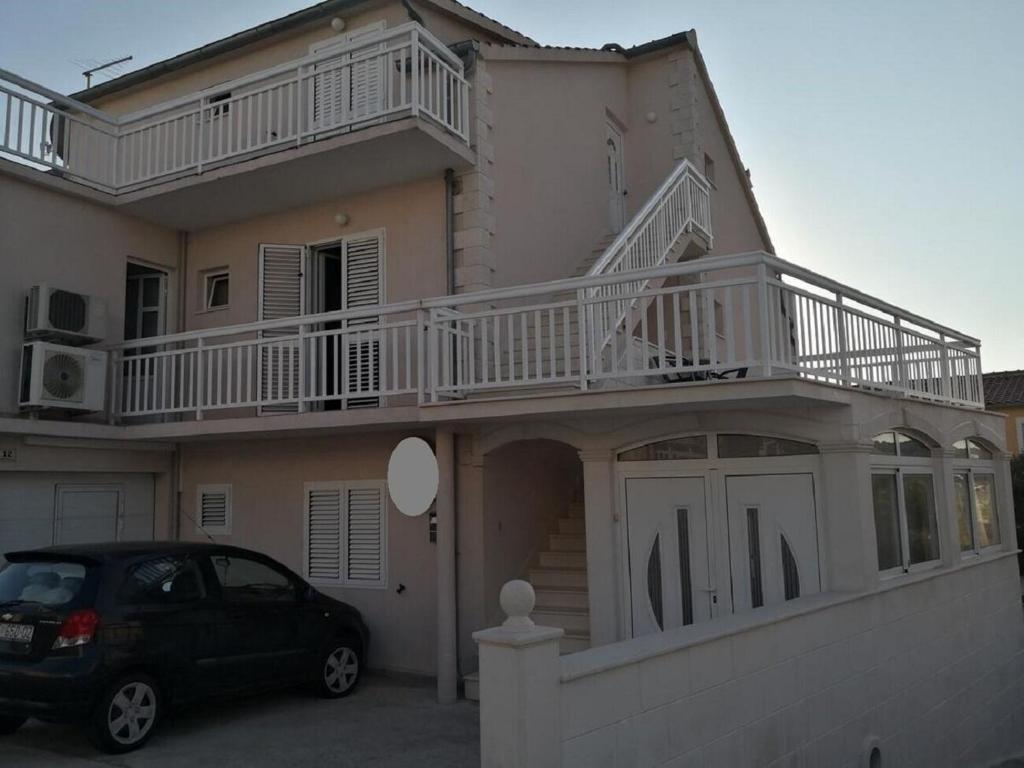 Budova, v ktorej sa apartmán nachádza