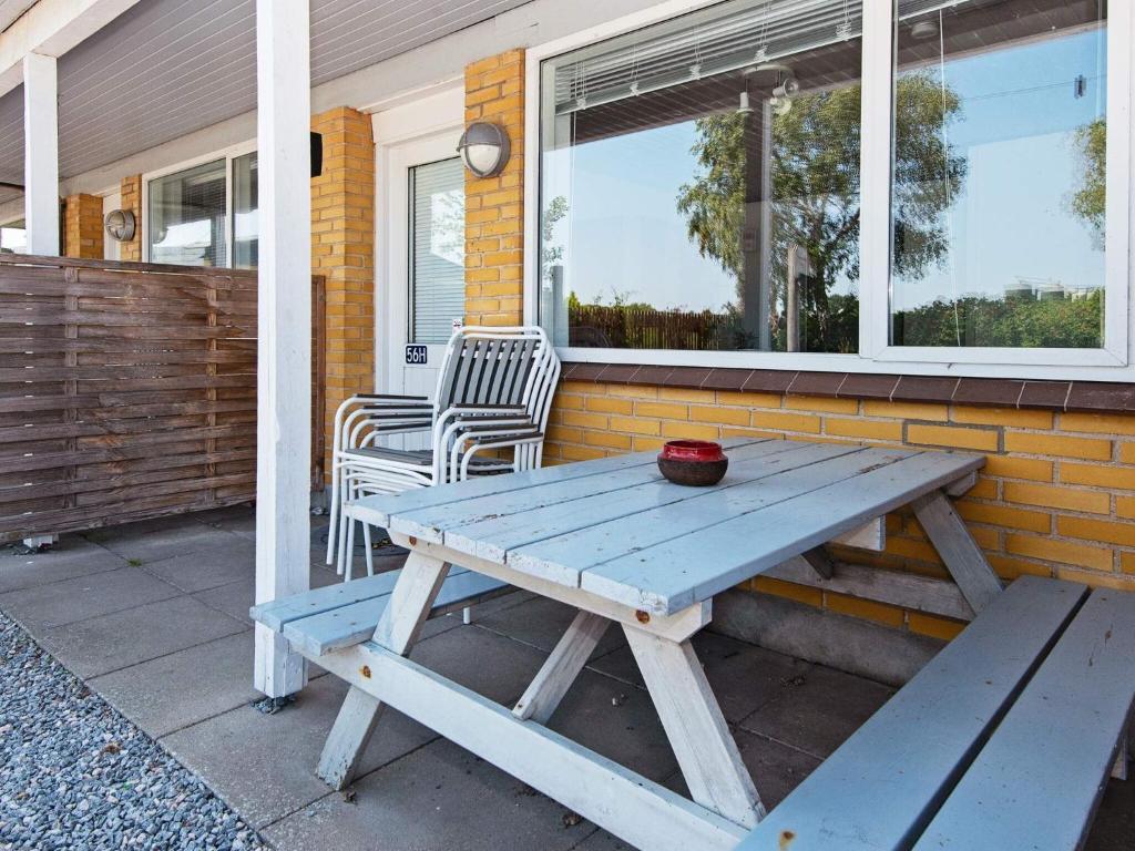 Balkón nebo terasa v ubytování 4 person holiday home in Sydals