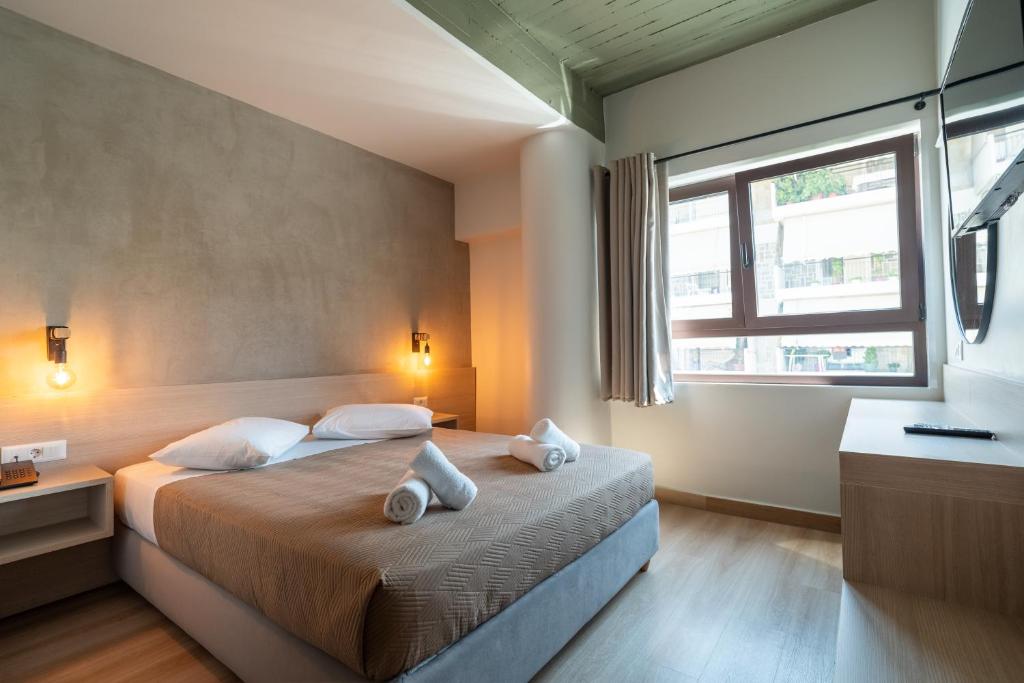 Athens Hawks Urban - Resim 1