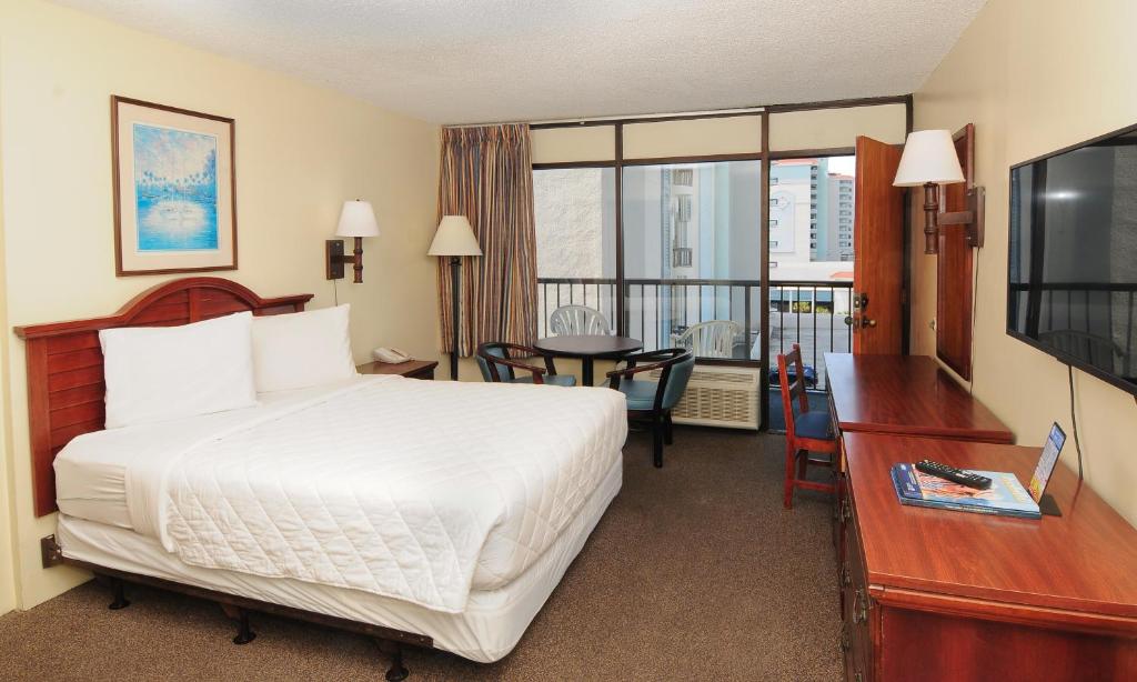 Holiday Sands South - 1 Room Side Ocean View Efficiency With 1 Queen Bed - T5