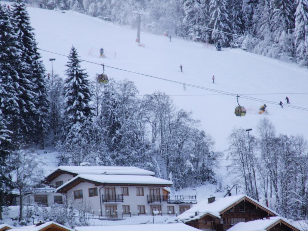 Ferienhaus Oberberg im Winter
