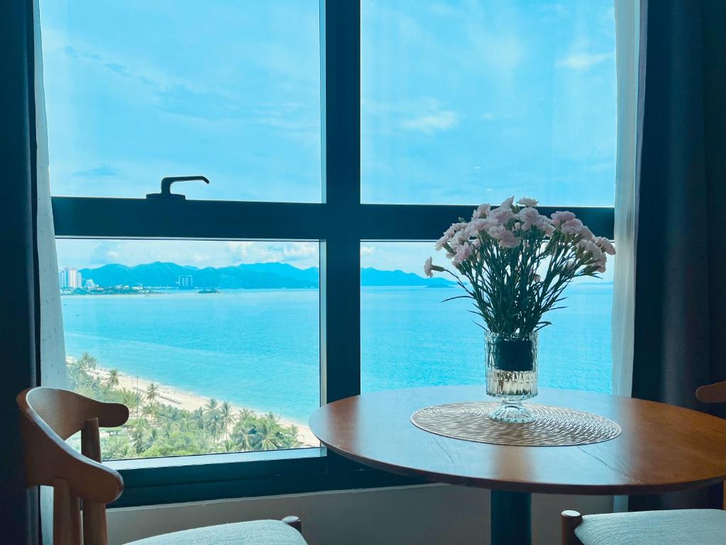 Studio Nhìn Ra Biển