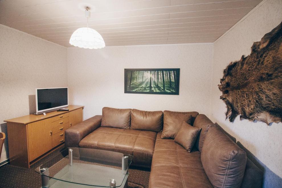 Ferienhäuser & Bungalows - Naturcamp Meyersgrund im Thüringer Wald - Huis Met één Slaapkamer