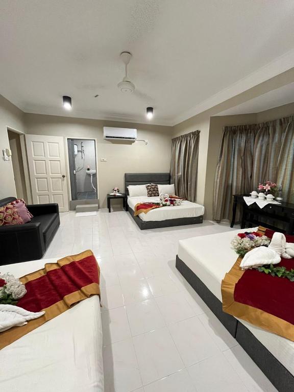 Bentong Harmoni Homestay - Family Room With Bathroom