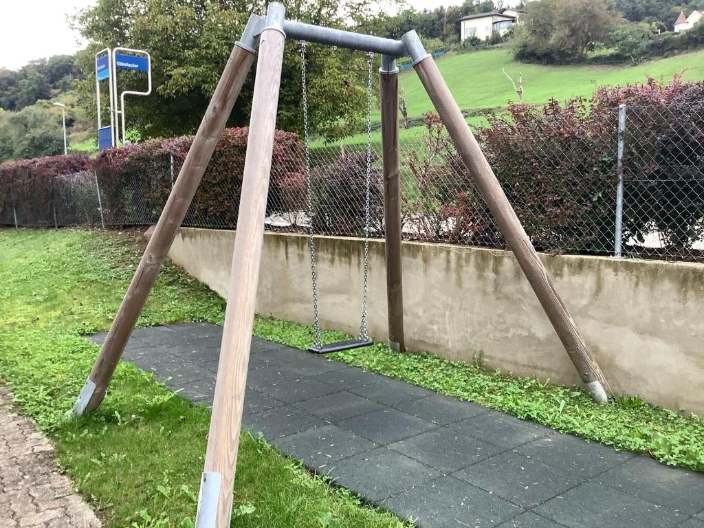 Herní místnost nebo prostor pro děti v ubytování Chambre spacieuse et confortable avec écran plat