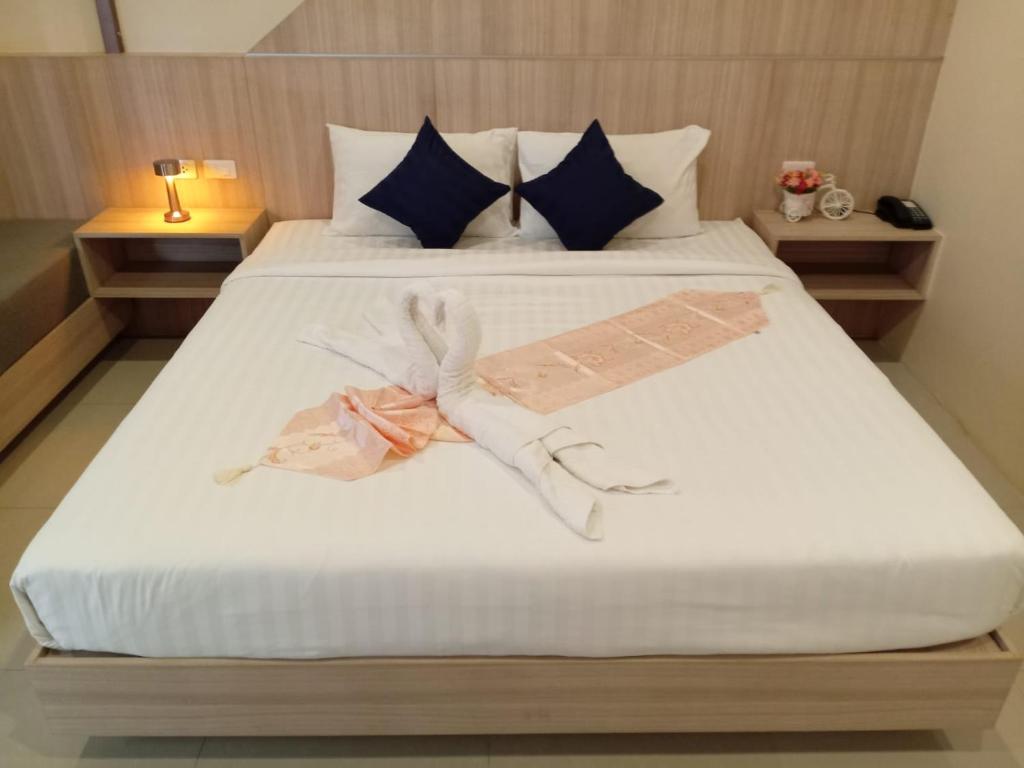 The Way Patong Hotel - Resim 42