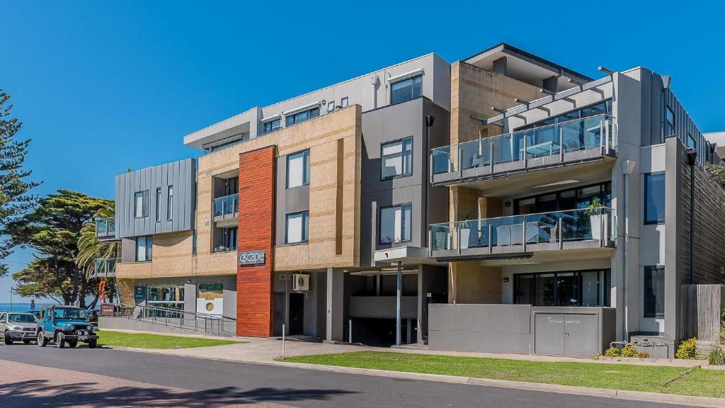 an apartment building on the side of a street at 9/4 The Esplanade, Cowes - Cscape in Cowes