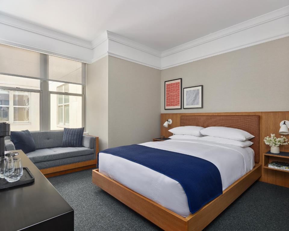 Hotel AKA Back Bay photo