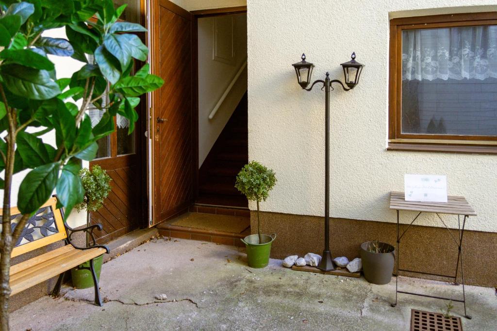 Aed väljaspool majutusasutust Apartment Alexandra