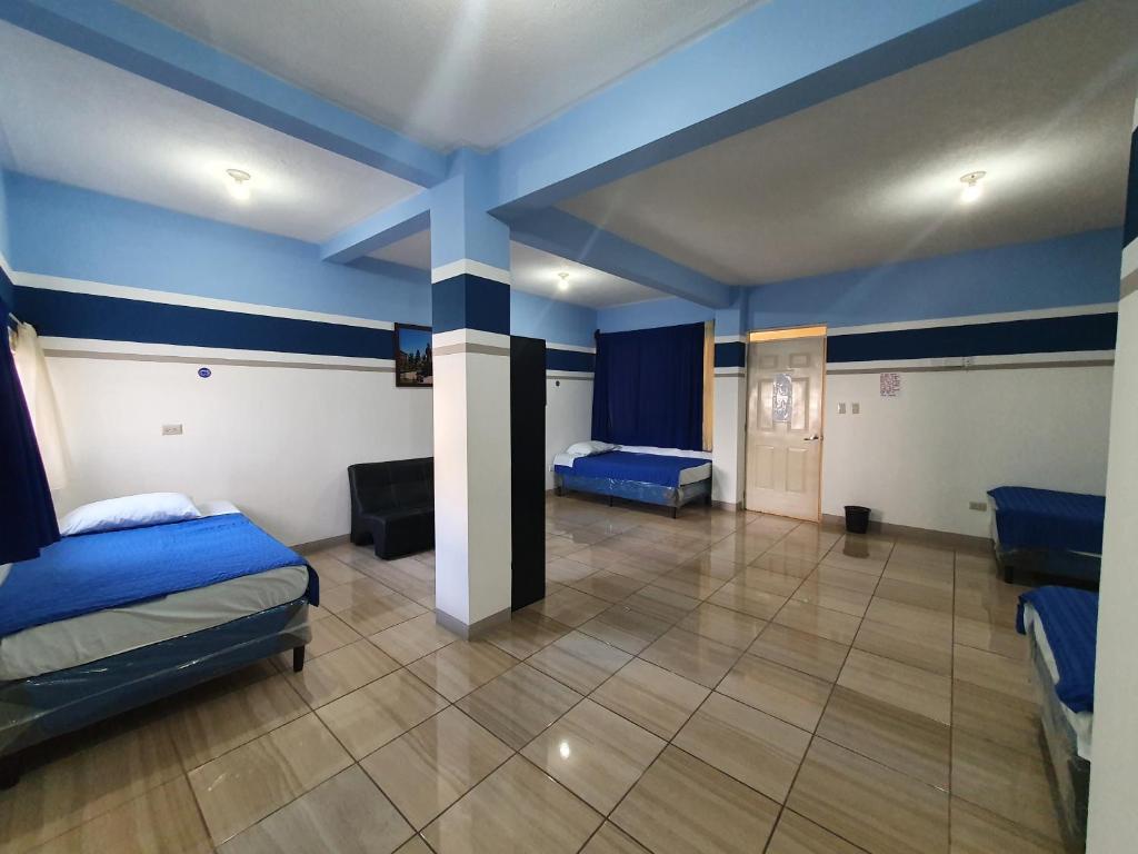 Hostal Corazón de San Pedro - Salle De Dortoir Mixte à 4 Lits