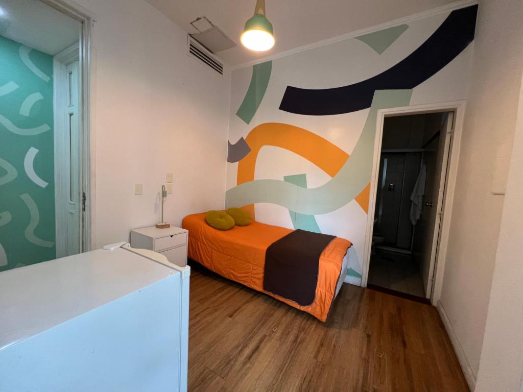 Viajero Montevideo Hostel - Tek Kişilik Oda - Özel Banyolu