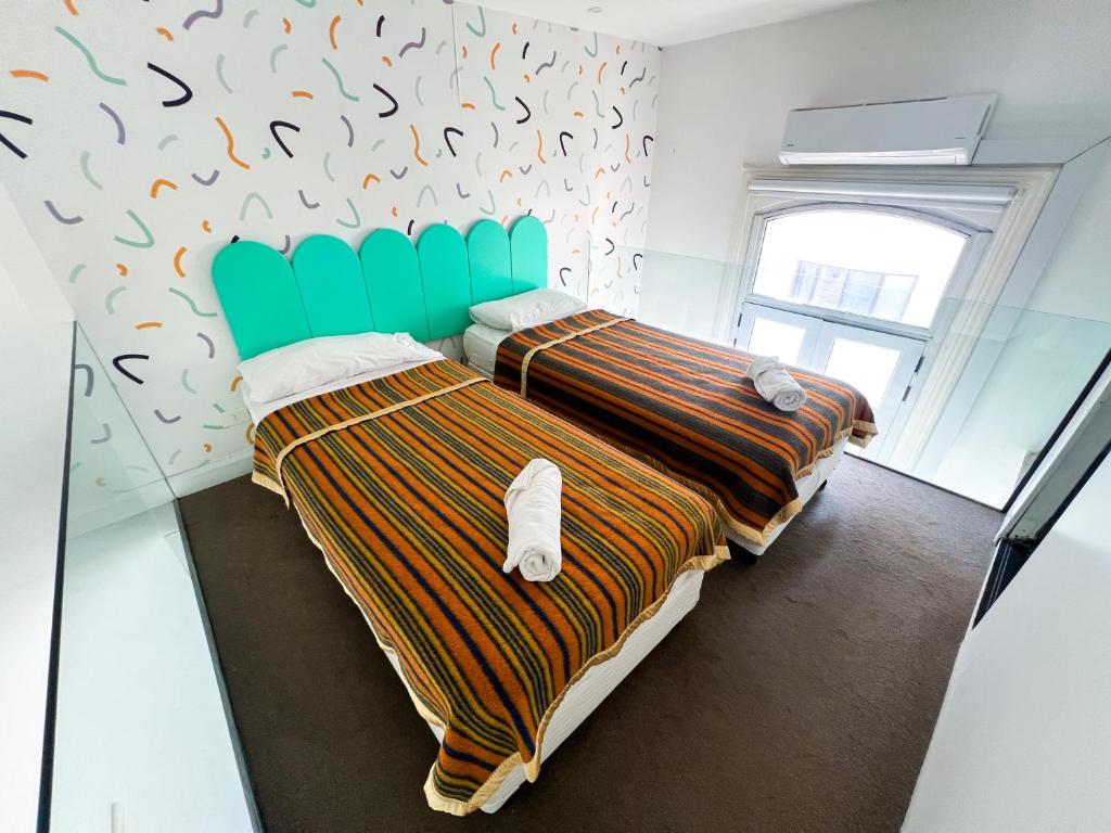 Viajero Montevideo Hostel - Üç Kişilik Stüdyo