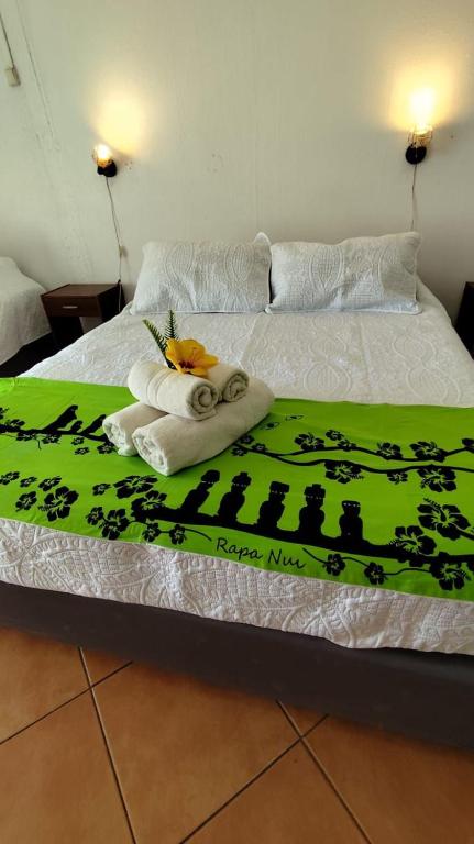 Postel nebo postele na pokoji v ubytování Hotel Hotu Matua by EI