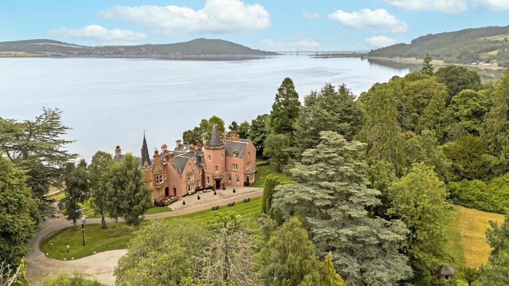 Bunchrew House Hotel - Housity