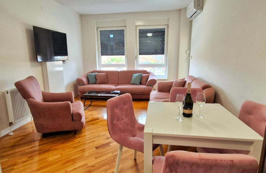 Χώρος καθιστικού στο B&L apartman Bijeljina
