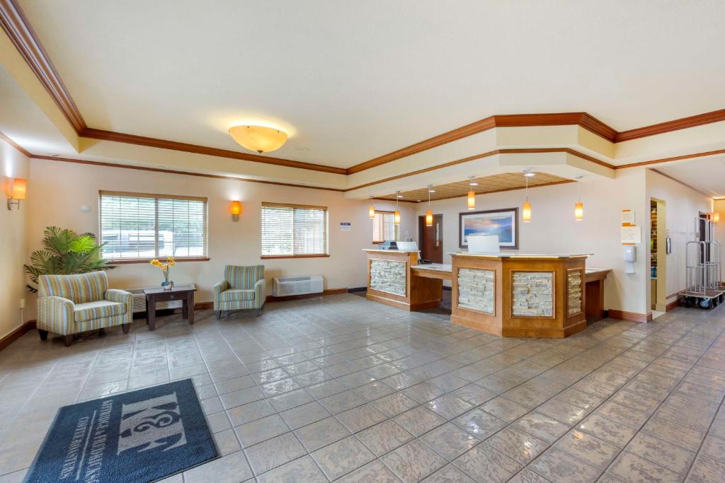 Posezení v ubytování Best Western Plus Northwind Inn & Suites
