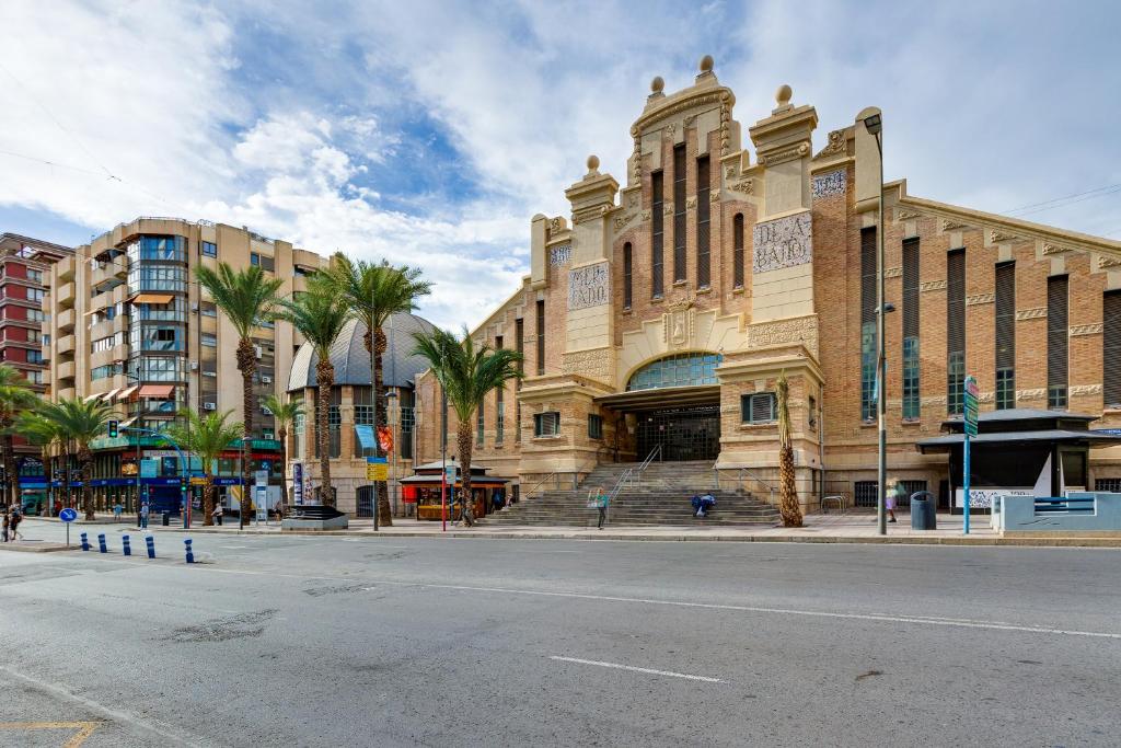 Tòa nhà nơi căn hộ tọa lạc