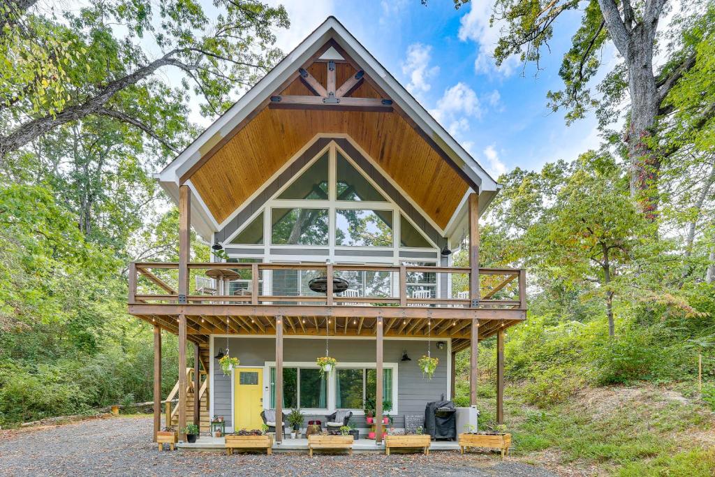 Zahrada ubytování 6 Mi to Downtown Apartment in Chattanooga!