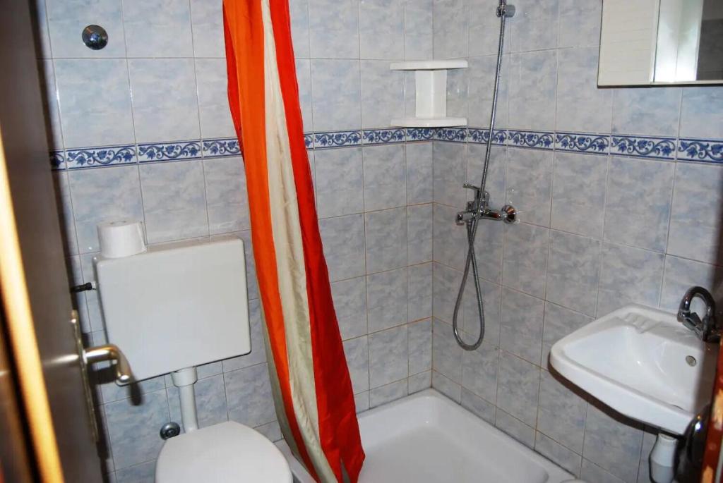 Koupelna v ubytování Apartments Krila