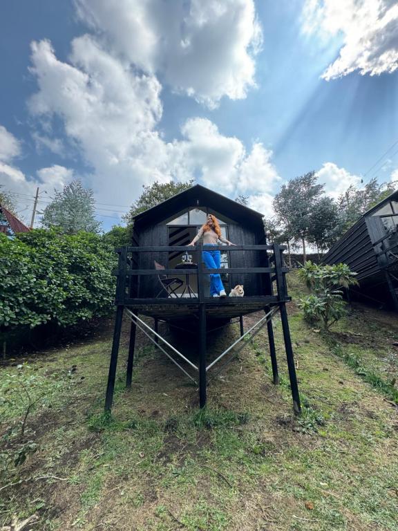 Laste mänguala majutusasutuses Chalets en Santa Elena en medio del Bosque