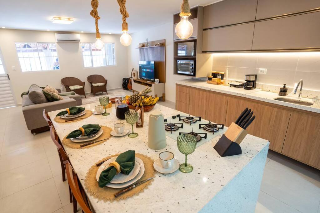 Η κουζίνα ή μικρή κουζίνα στο Cupe Paradise - Casa de Praia