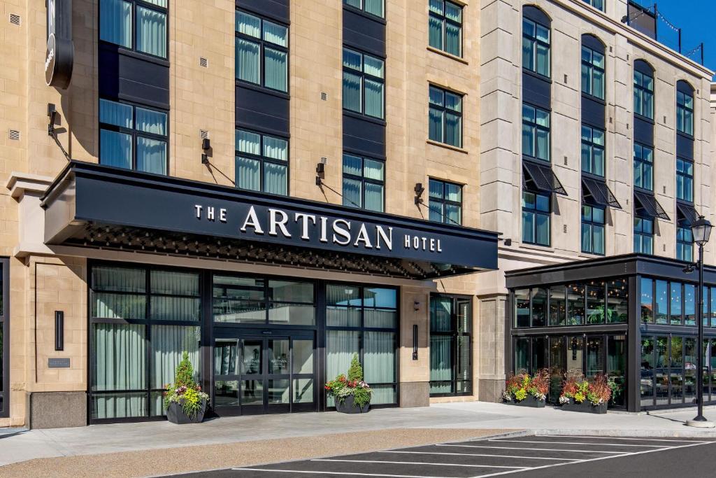 The Artisan at Tuscan Village, Salem, NH, a Tribute Portfolio Hotel photo