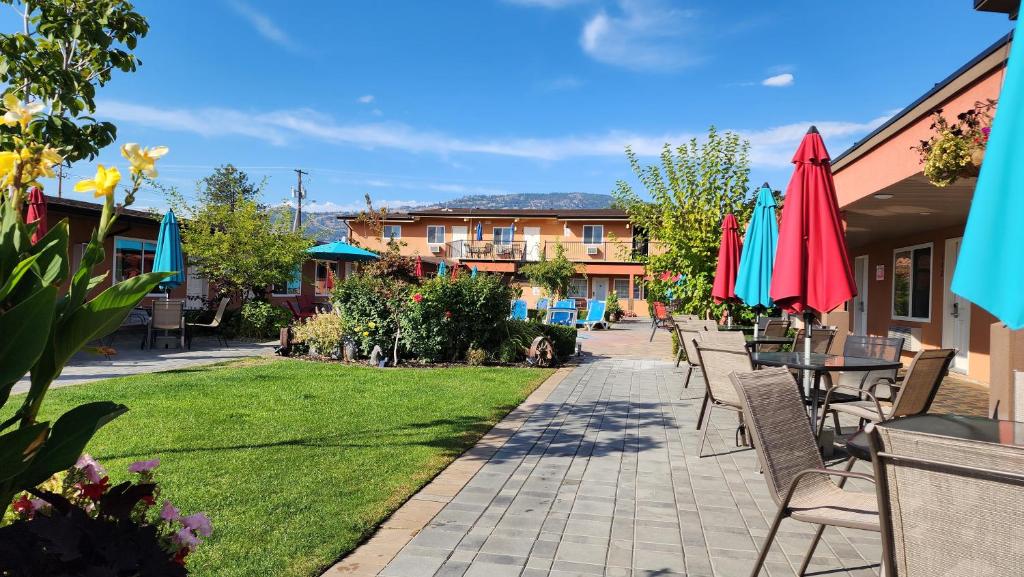 Zahrada ubytování Sahara Courtyard Inn & Suites Osoyoos