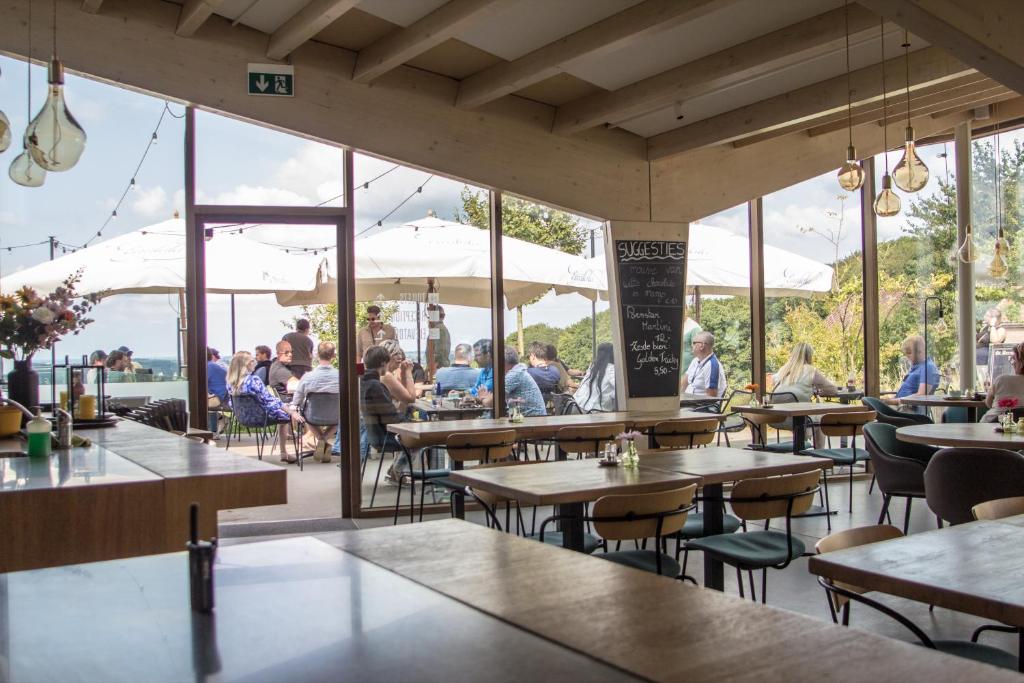Restaurace v ubytování Hotond Sporthotel