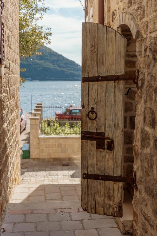 Conte Hotel & Restaurant - 3