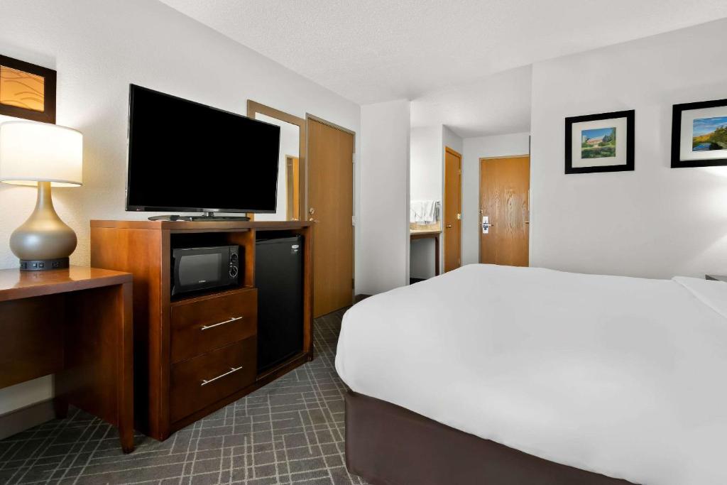 Comfort Inn Joliet West I-80 - 特大号床间 - 禁烟/无障碍设施