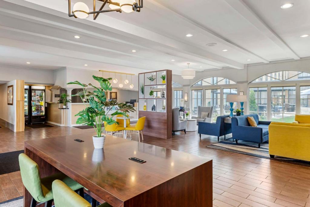 MainStay Suites MSP Airport - Mall of America photo