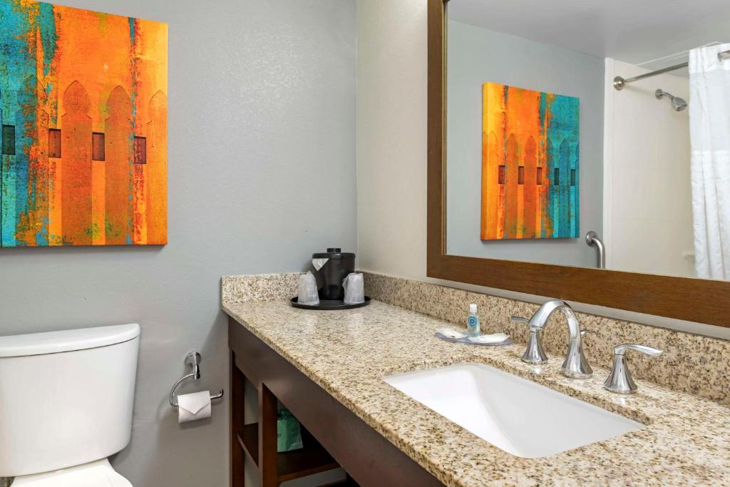MainStay Suites MSP Airport - Mall of America photo