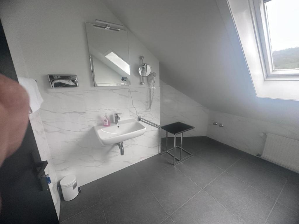 Fotografie z fotogalerie ubytování Panorama Hotel Rheinkrone v destinaci Andernach