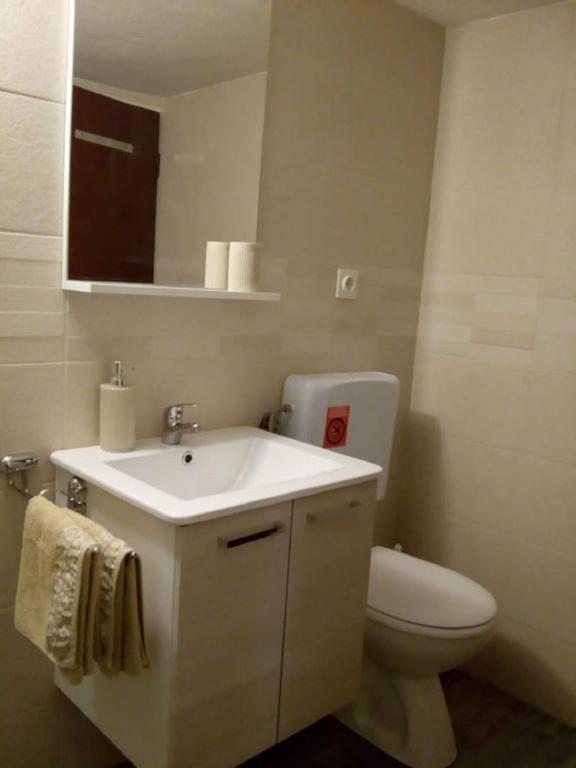 Kúpeľňa v ubytovaní Apartments Neda