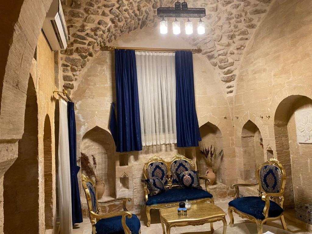 Posezení v ubytování Antik Han Otel Mardin