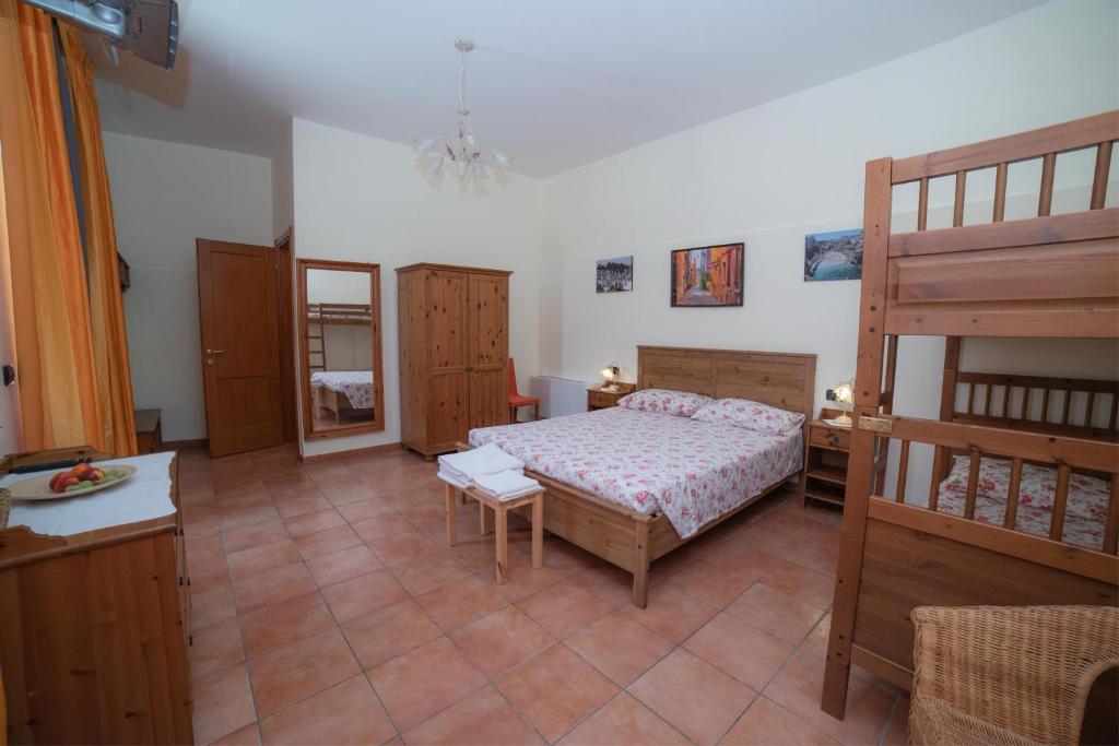 Agriturismo Fiori d'Arancio - Viervoudige Kamer Met Eigen Badkamer