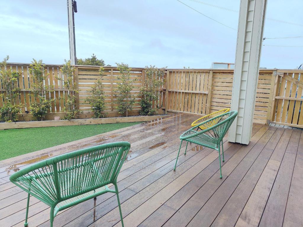 Stylish Family Retreat in Hillcrest Spa 4 Bedroom and Playroom